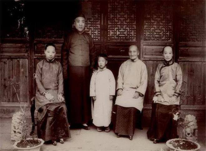 下载 (1).jpg
